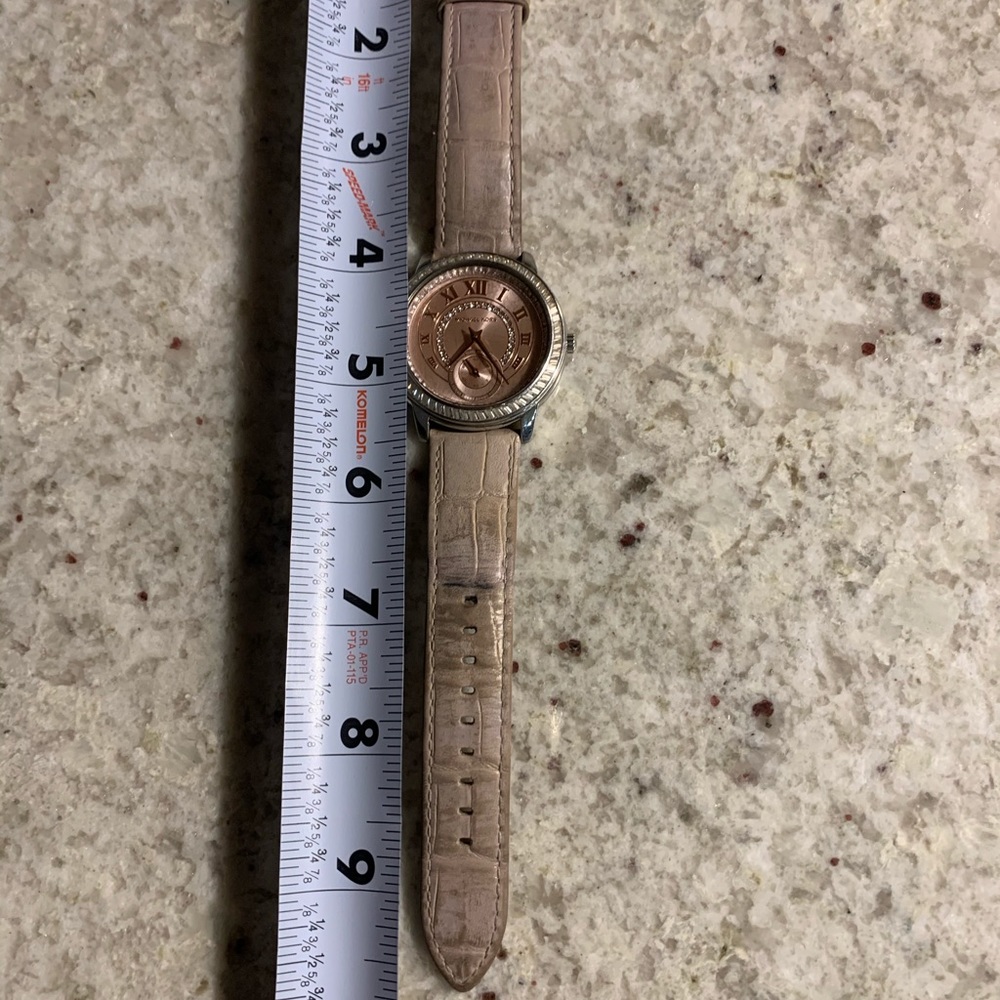 Michael Kors Watch - Picture 2 of 12